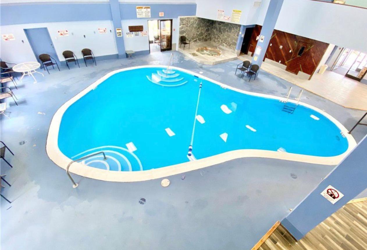 Adventure Awaits Aparthotel Бийч Маунтин Екстериор снимка